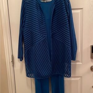 Elegant Blue Women's Sweater
